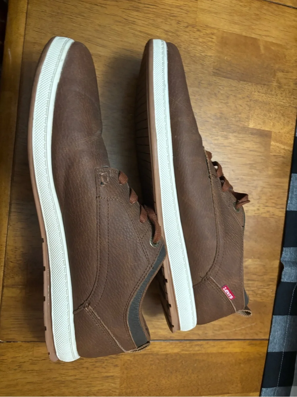 Levi’s Men's Brown Leather Casual Sneakers